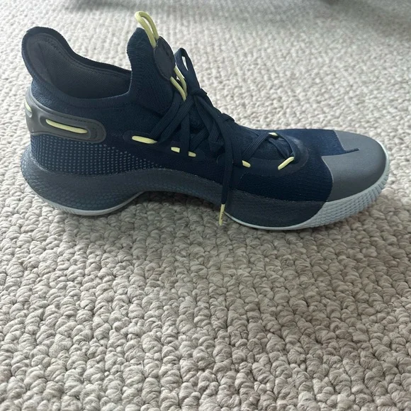 Steph Curry 6 International Boulevard Under Armour Basketball Shoes
